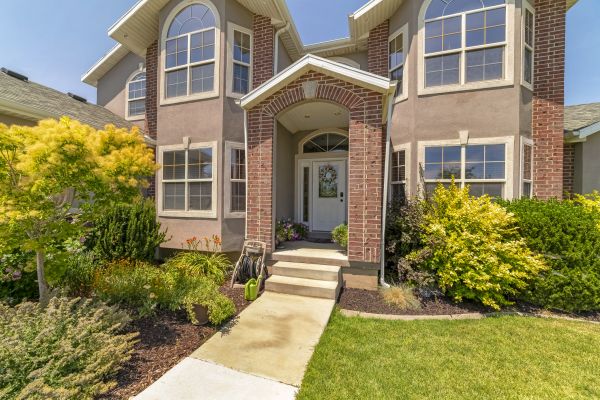 Cost of Transom Window Replacement in Barrington