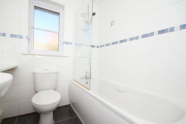 Cost of Shower Window Replacement in Barrington